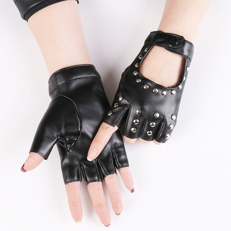 Пара коротких перчаток из иску – обзор и цена Leather Driving Glove